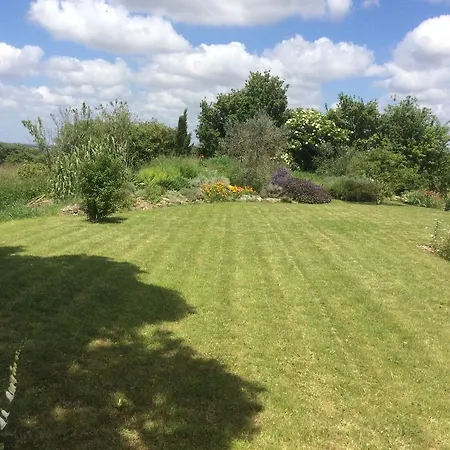 La Petite Maison Crezieres