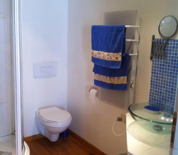 La Petite Maison Semesterbostad Crezieres