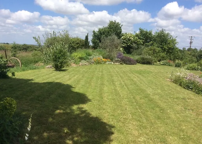 La Petite Maison Crezieres