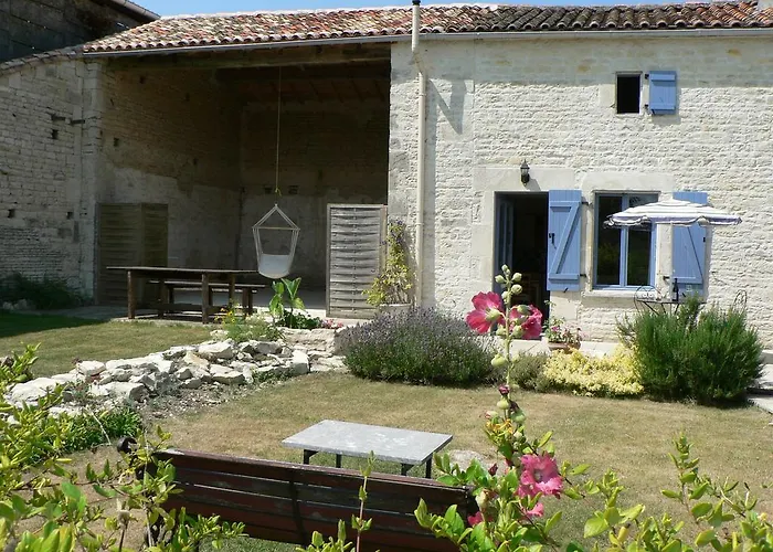 La Petite Maison * Crezieres